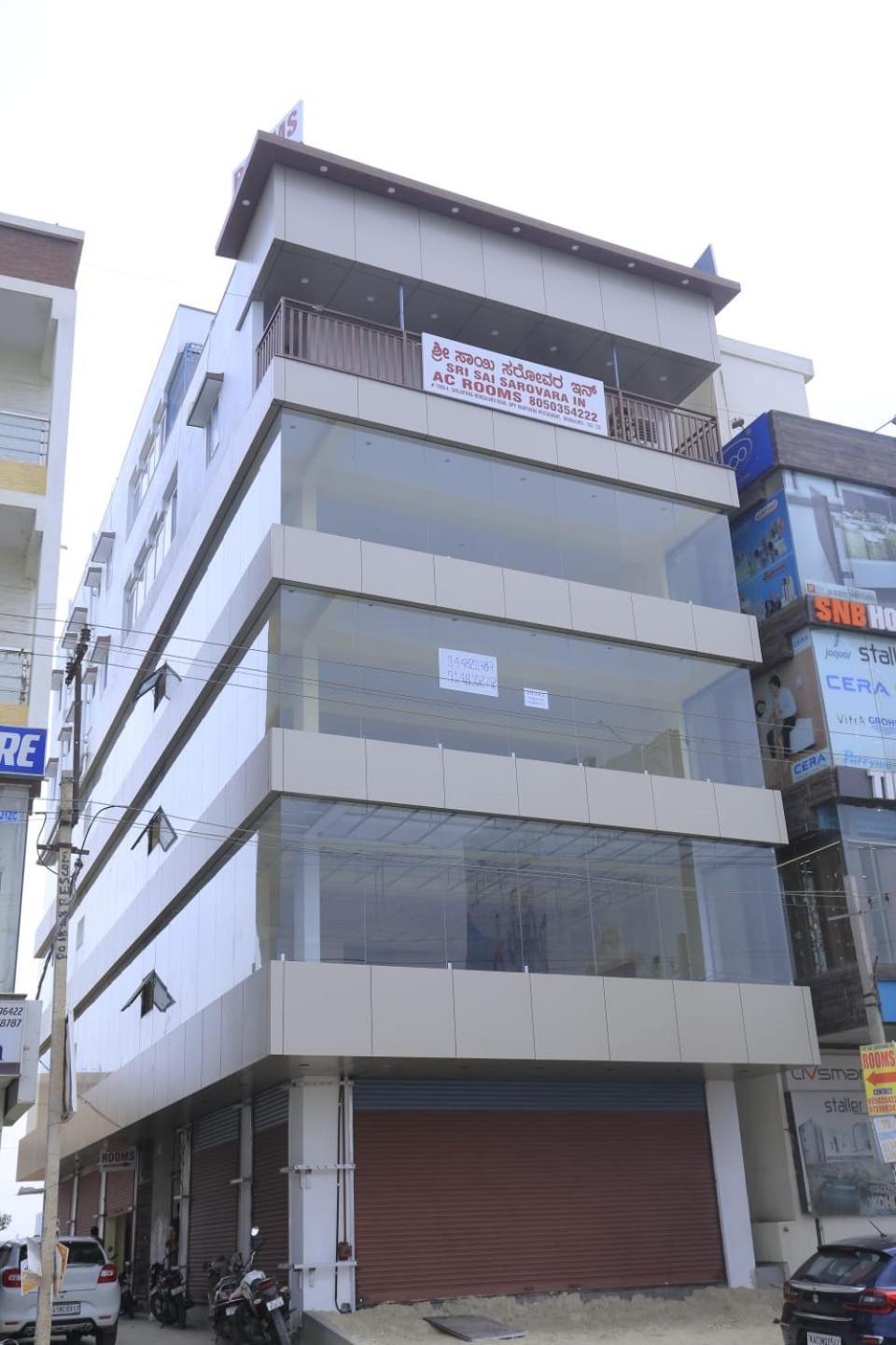 Sri Sai Sarovara In Bangalore Exteriör bild